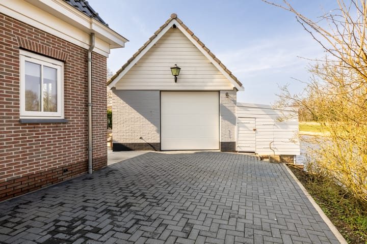 Foto 44 van Den Ilp 195-A