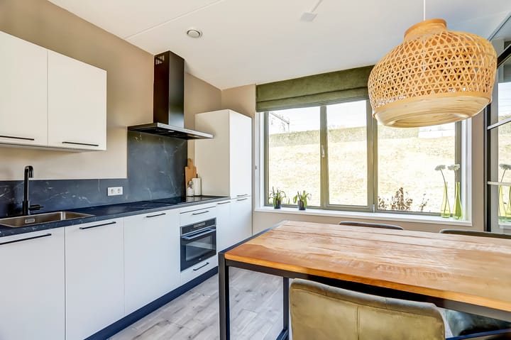 Photo 14 of Koning Willem-Alexanderplein 111