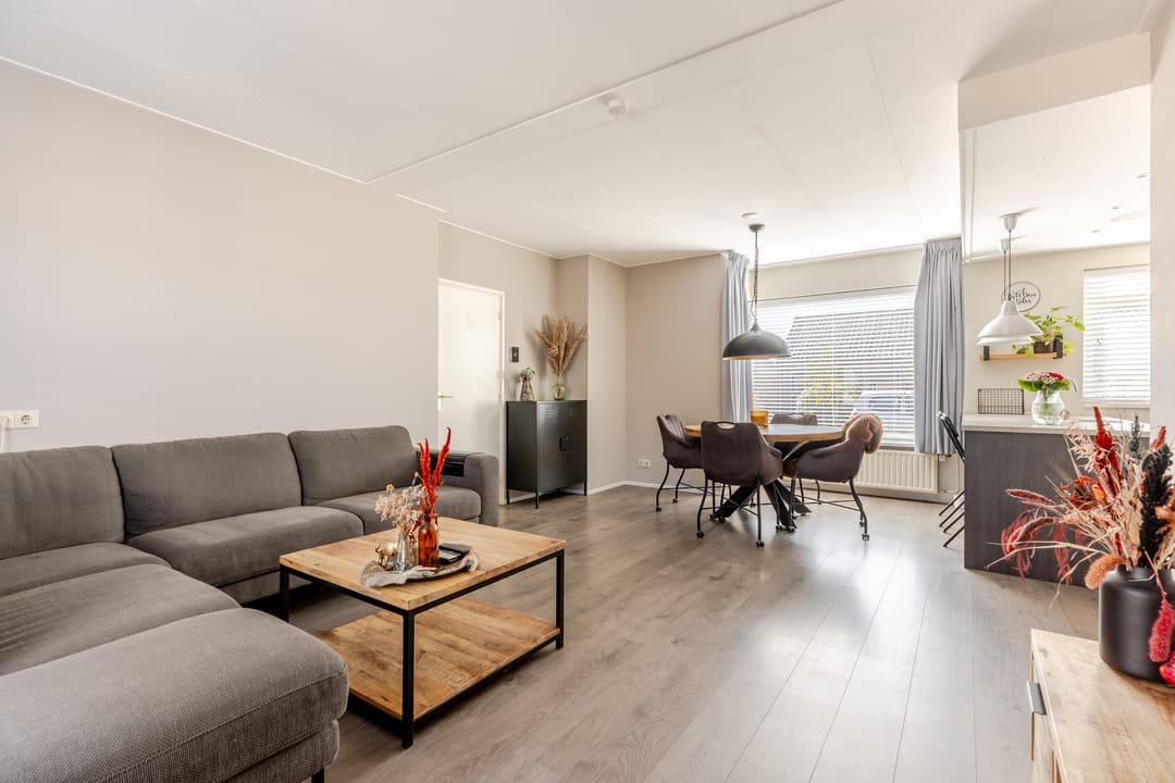 Foto 11 van W de Waalstraat 16