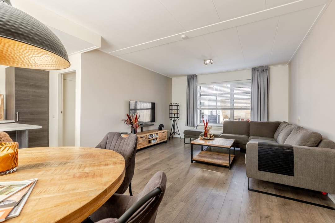 Foto 13 van W de Waalstraat 16