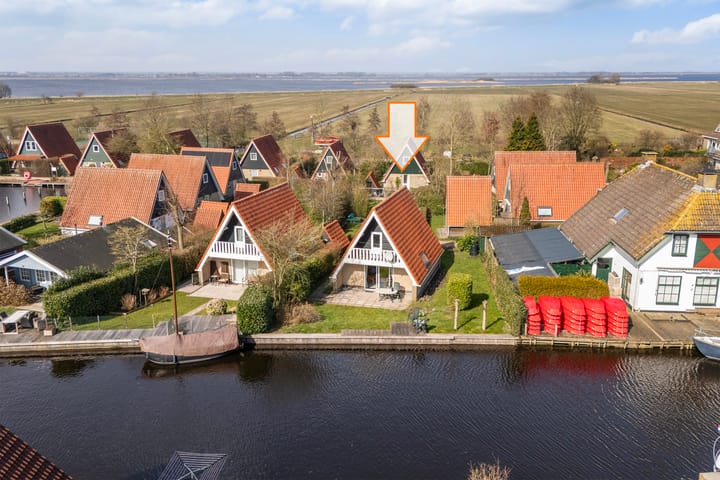 Photo 1 of It String 7-0002