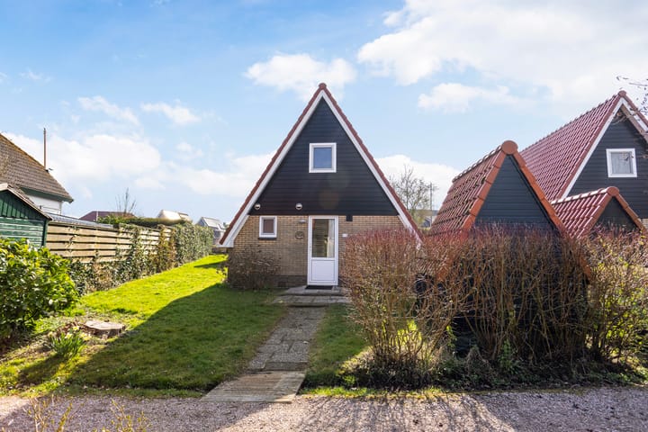 Photo 2 of It String 7-0002