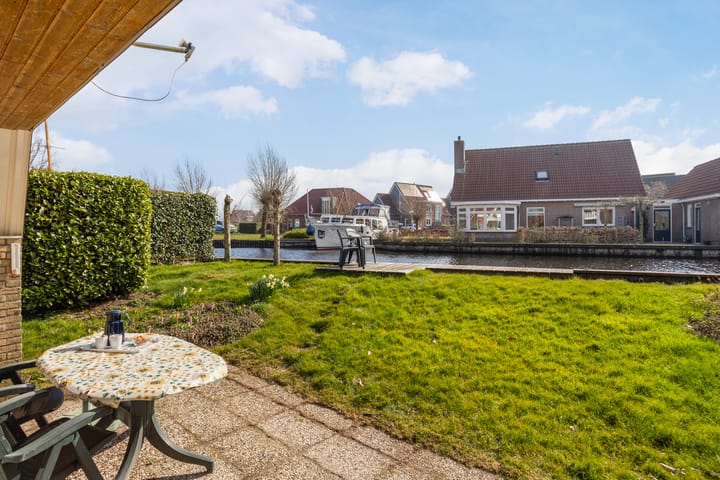 Photo 12 of It String 7-0002