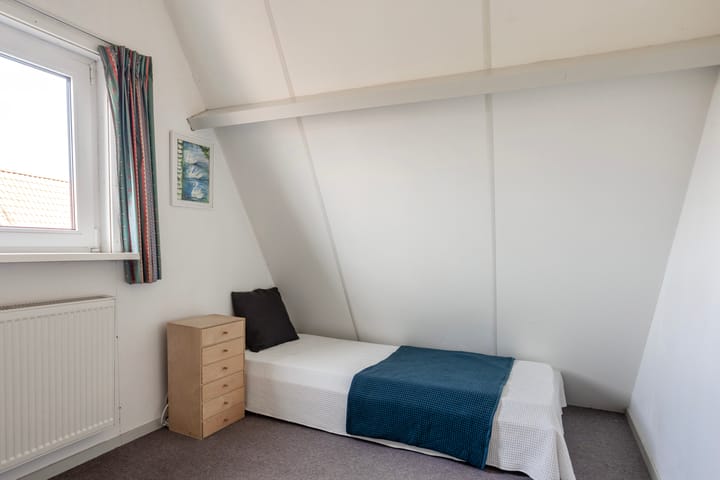 Photo 30 of It String 7-0002