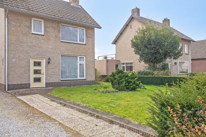 Foto 5 van Bernadettestraat 46