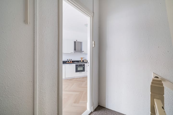 Foto 6 van Van Hoytemastraat 35