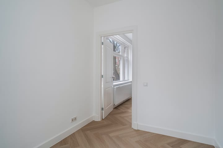 Foto 21 van Van Hoytemastraat 35