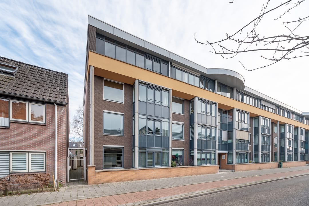 Photo 1 of Naarderstraat 38-B