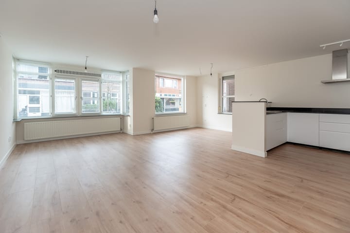 Foto 4 van Naarderstraat 38-B