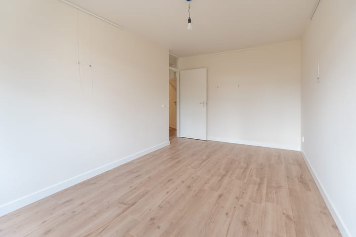 Foto 10 van Naarderstraat 38-B