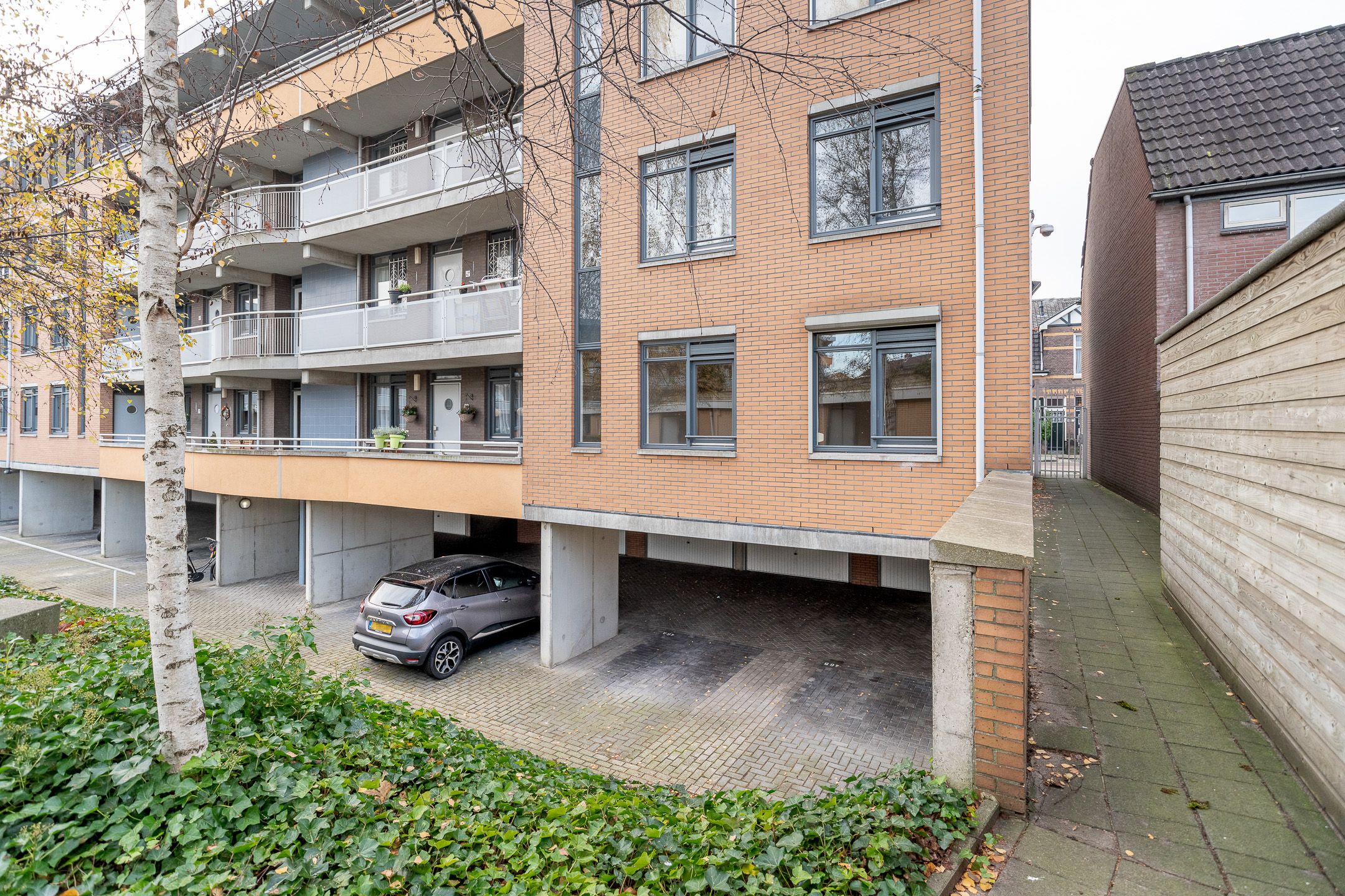 Photo 21 of Naarderstraat 38-B