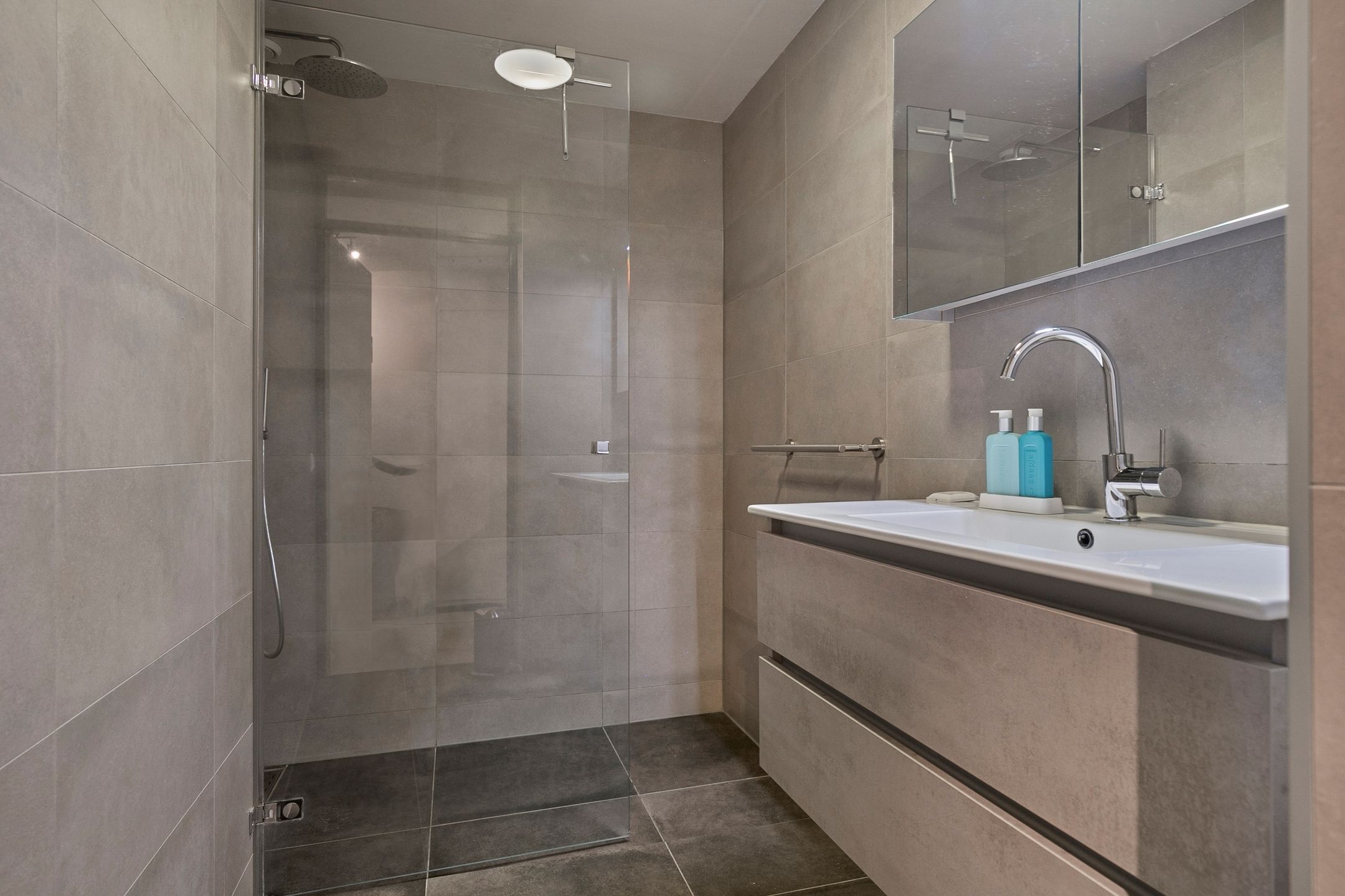 Foto 18 van De Vergulde Paarden 97