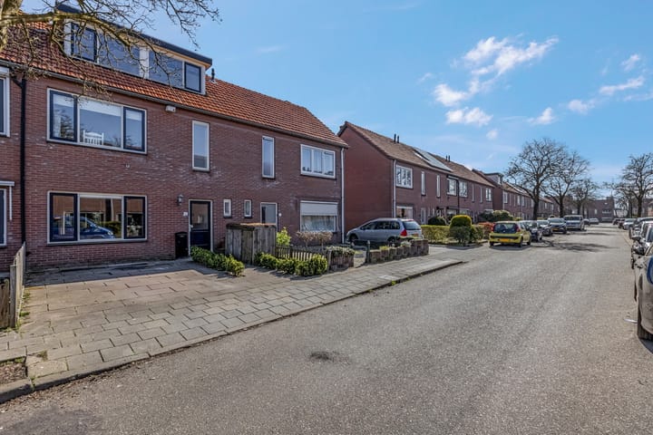 Foto 16 van Borneolaan 21