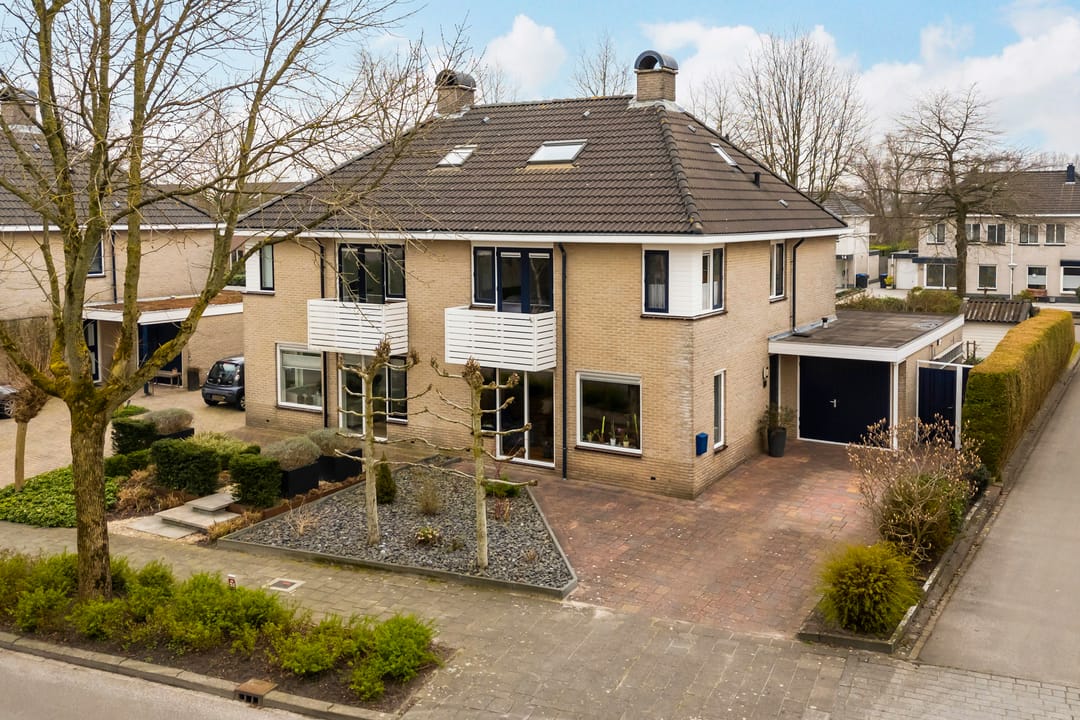 Foto 1 van Idzerdastins 133