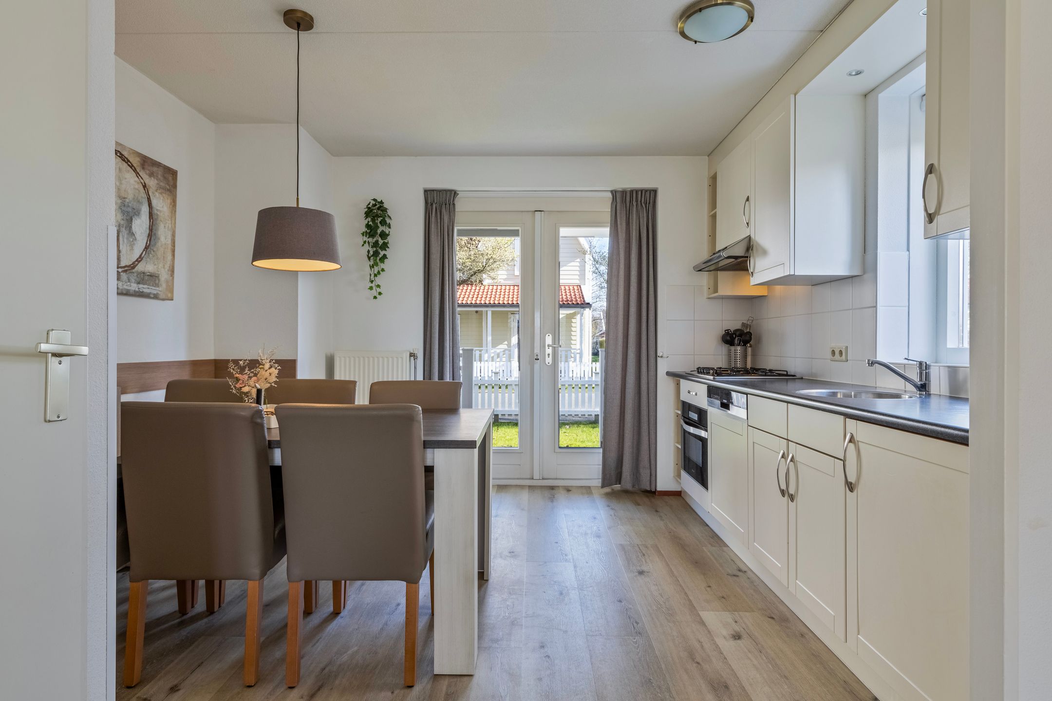 3-bedroom freehold villa in Bruinisse — photo 4 of 5