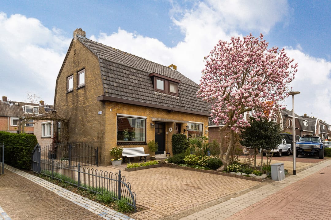 Foto 1 van Schoolstraat 35