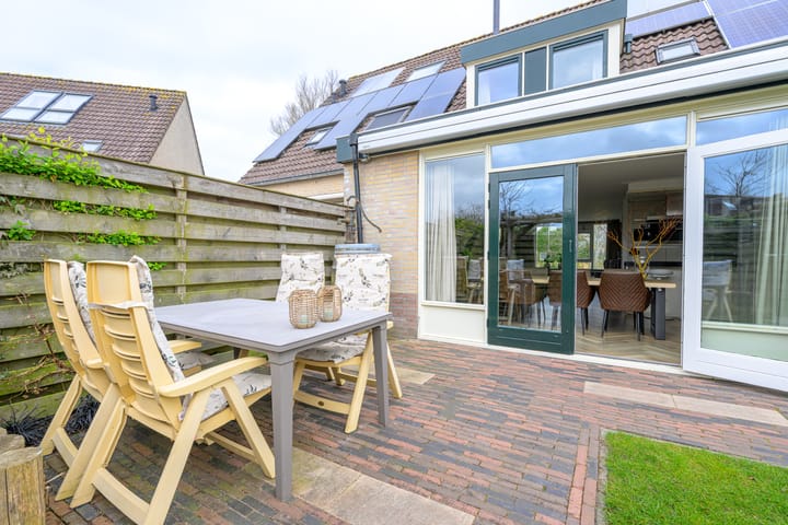 Foto 17 van Jan van der Benstraat 22