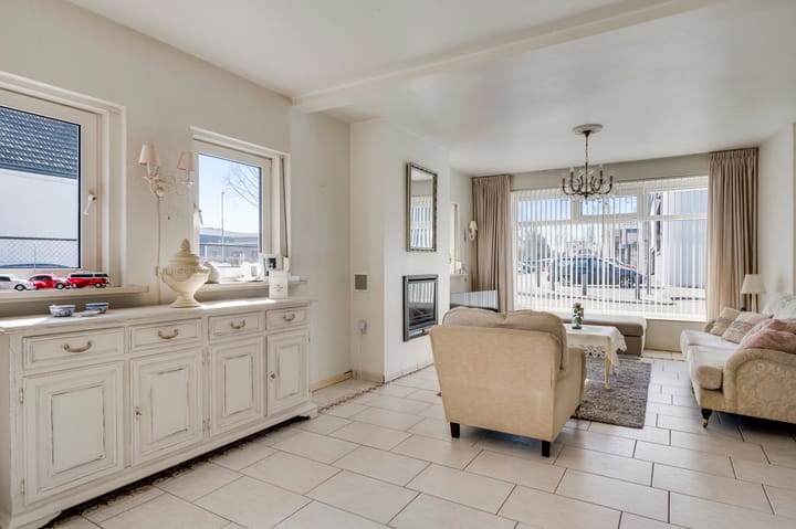 Foto 12 van Maasnielderweg 1