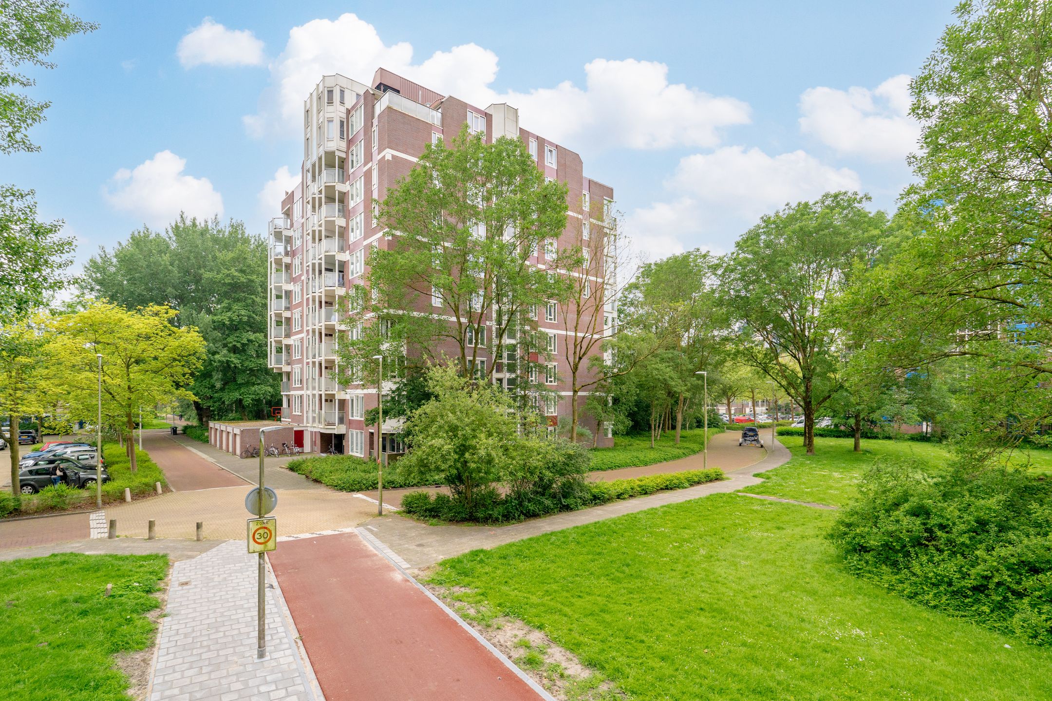 Photo 33 of Logger 85