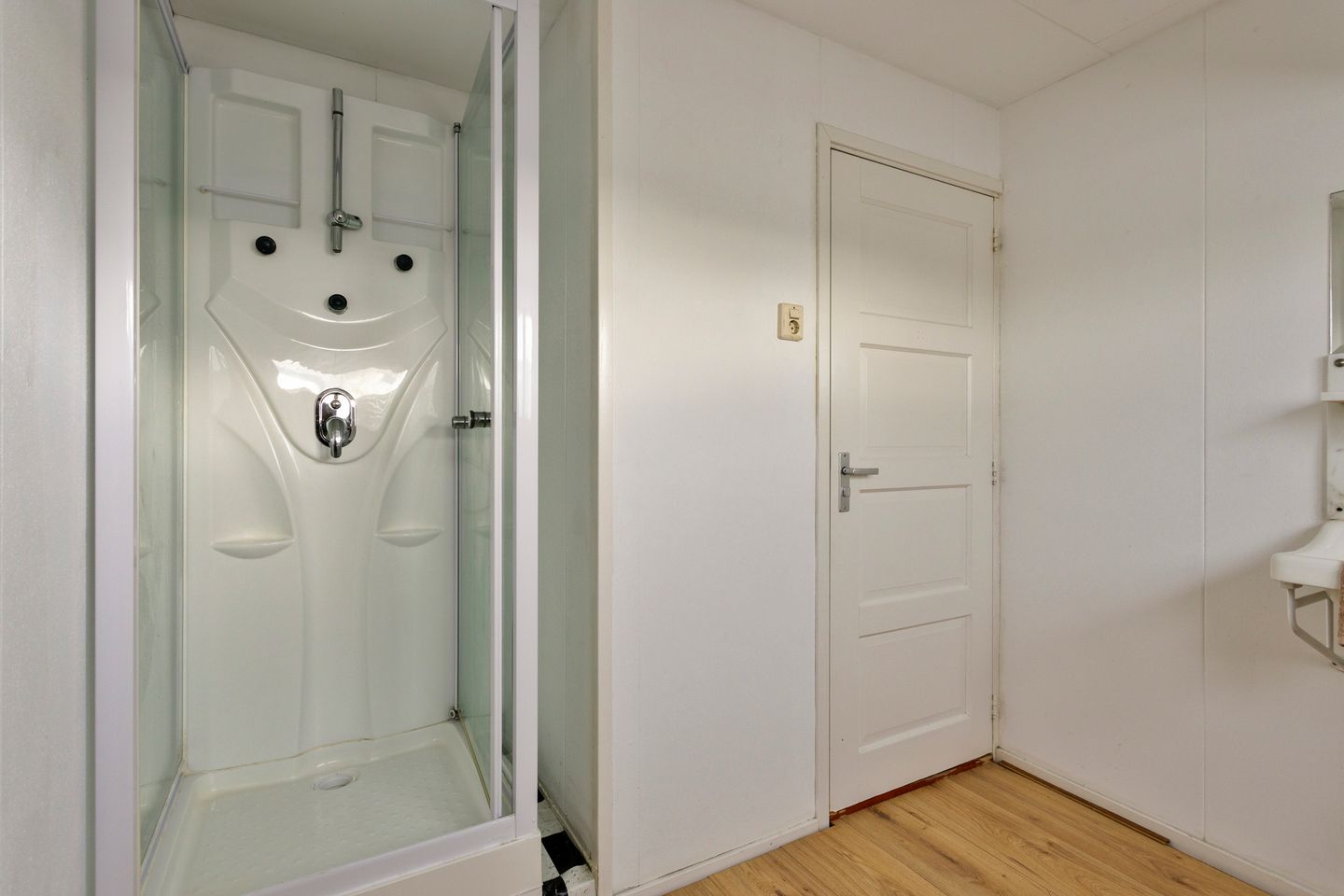 Foto 49 van Parallelweg 40