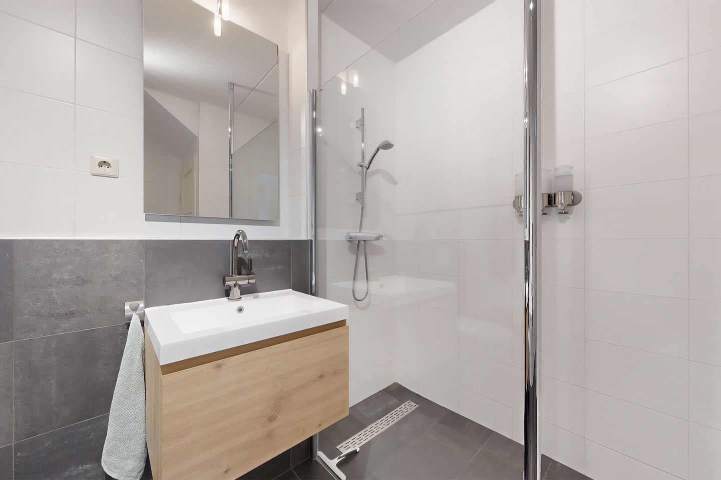 Foto 55 van Tennislaan 11