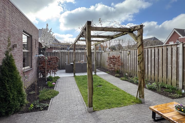 Foto 68 van Tennislaan 11