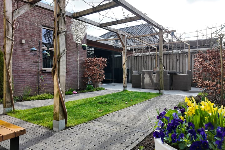 Foto 70 van Tennislaan 11