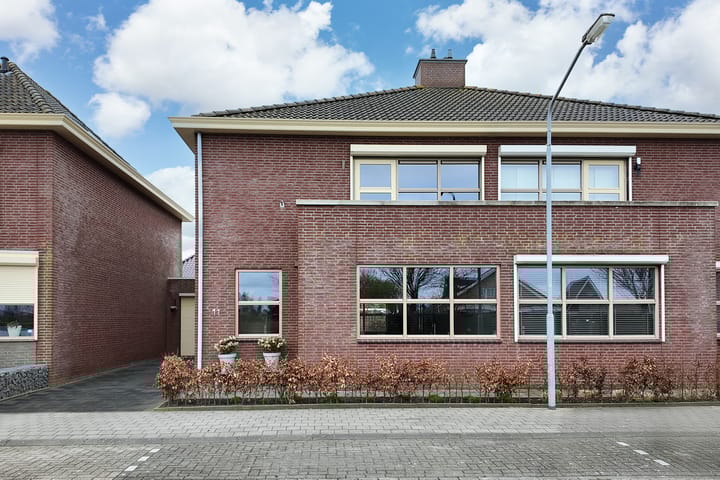 Foto 71 van Tennislaan 11