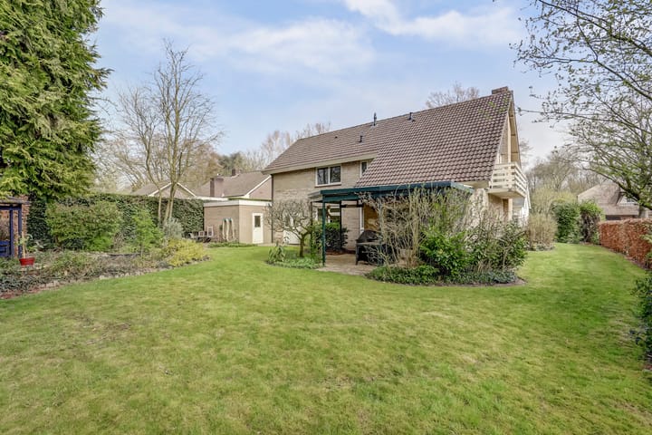 Photo 2 of Dr. P. C. de Brouwerlaan 11