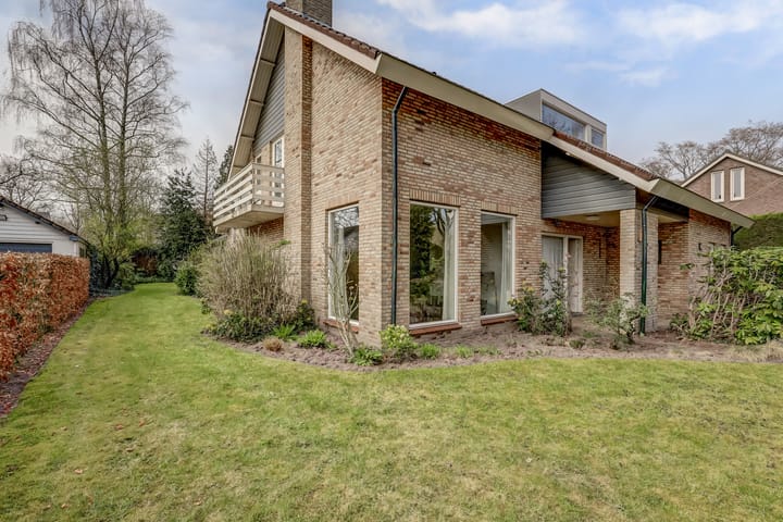 Photo 4 of Dr. P. C. de Brouwerlaan 11