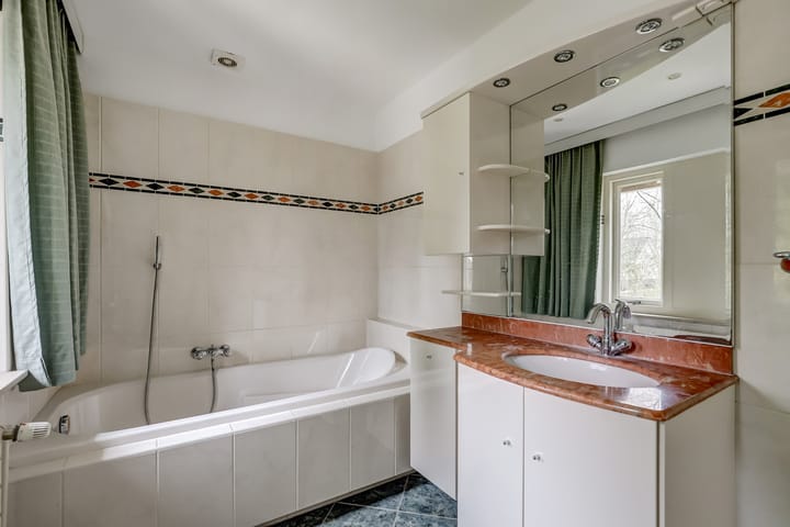 Photo 22 of Dr. P. C. de Brouwerlaan 11