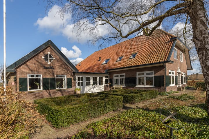 Hoofdweg 4