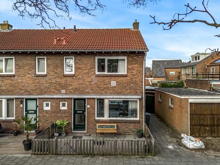 Foto 1 van Soendastraat 2