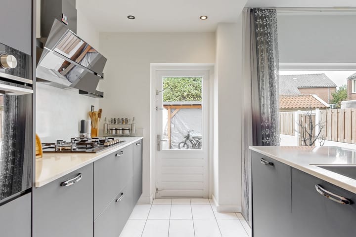 Foto 12 van Soendastraat 2