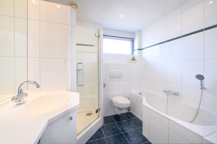 Foto 14 van Adelaarstraat 1