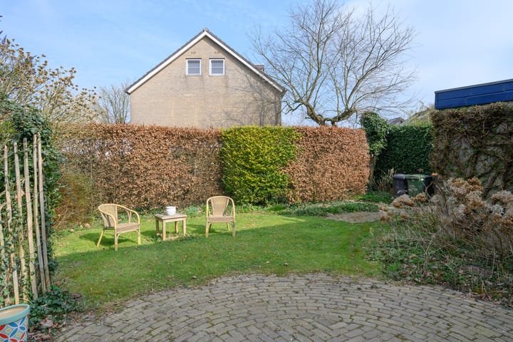 Foto 22 van Adelaarstraat 1