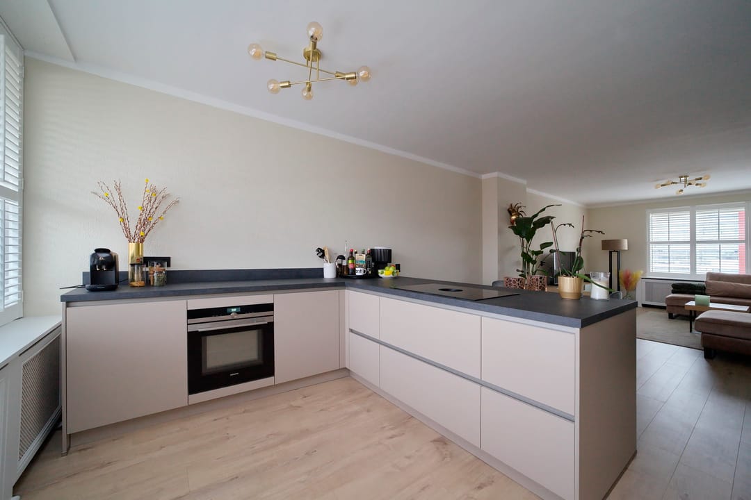 Foto 8 van Marcellus Emantslaan 27