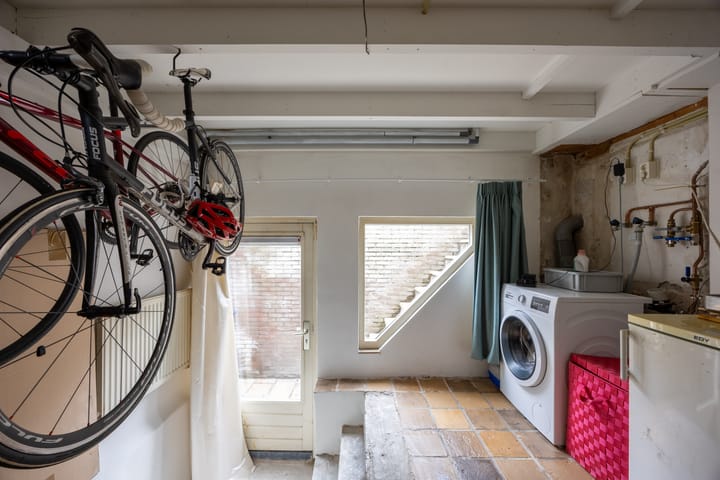 Photo 28 of Tooropstraat 144