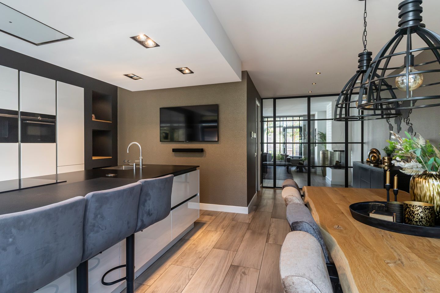 Foto 14 van Paul van Ostaijenstraat 11