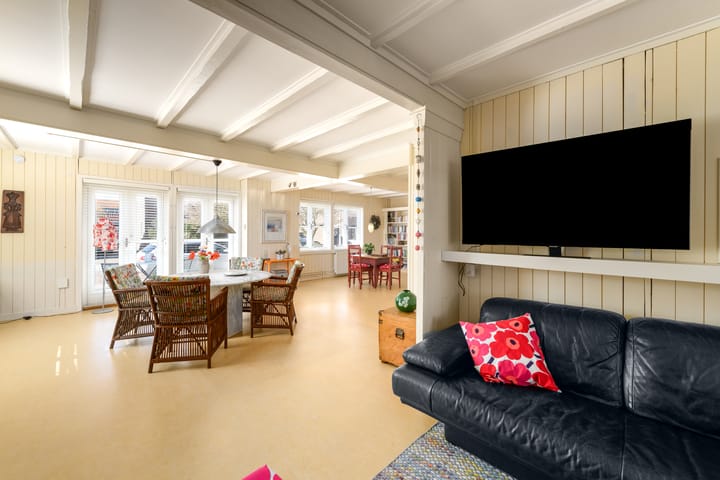 Photo 15 of Andries Veenstrastraat 12