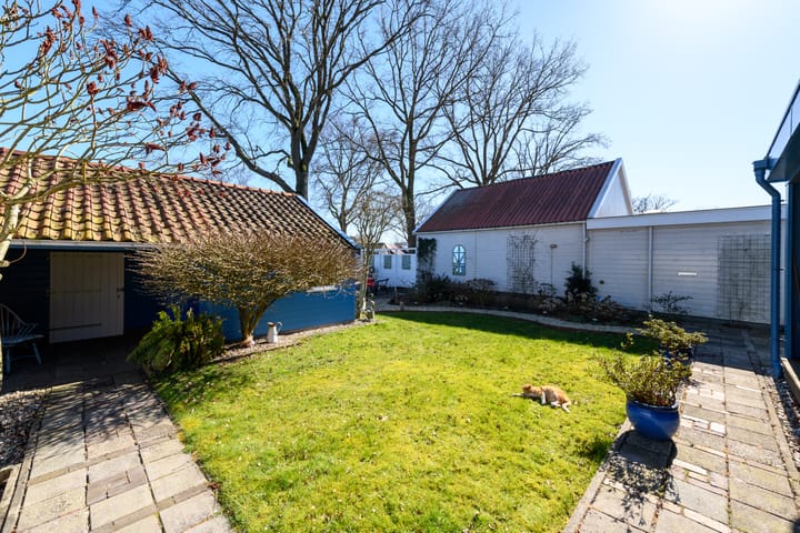 Photo 45 of Andries Veenstrastraat 12