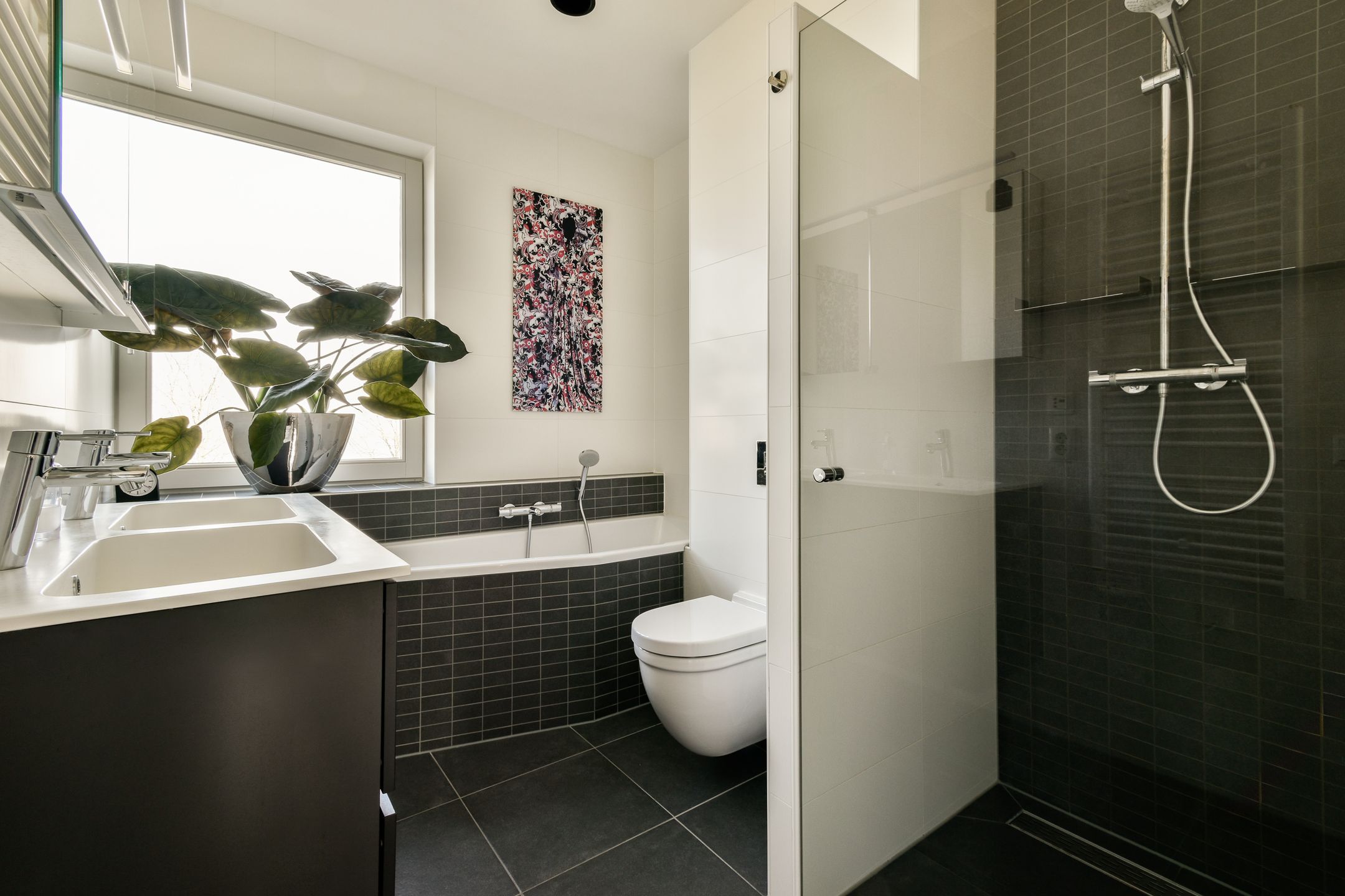 Photo 33 of Bert Haanstrakade 466