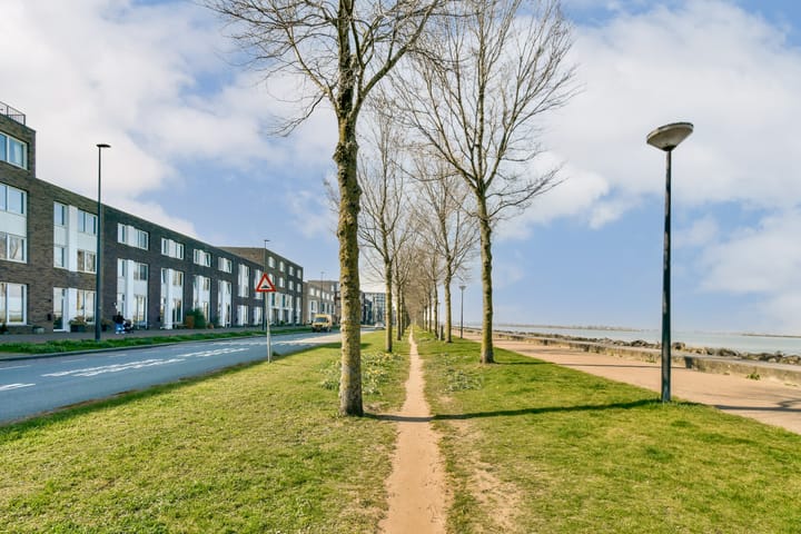 Foto 40 van Bert Haanstrakade 466