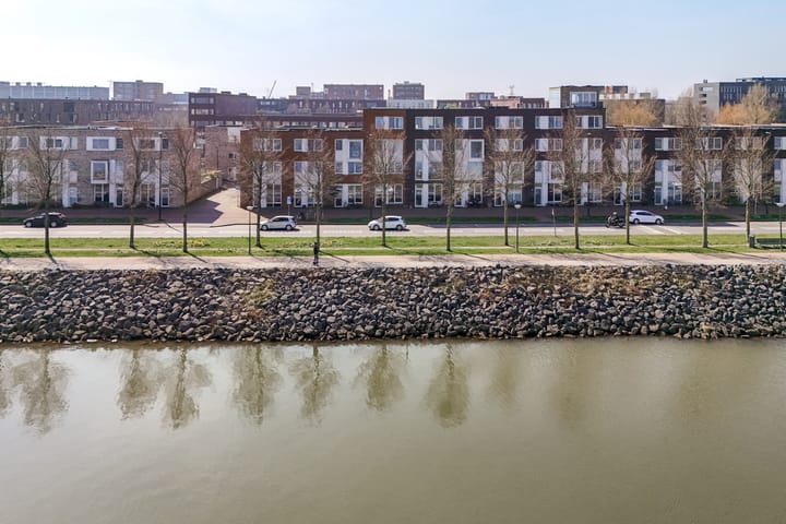 Foto 43 van Bert Haanstrakade 466