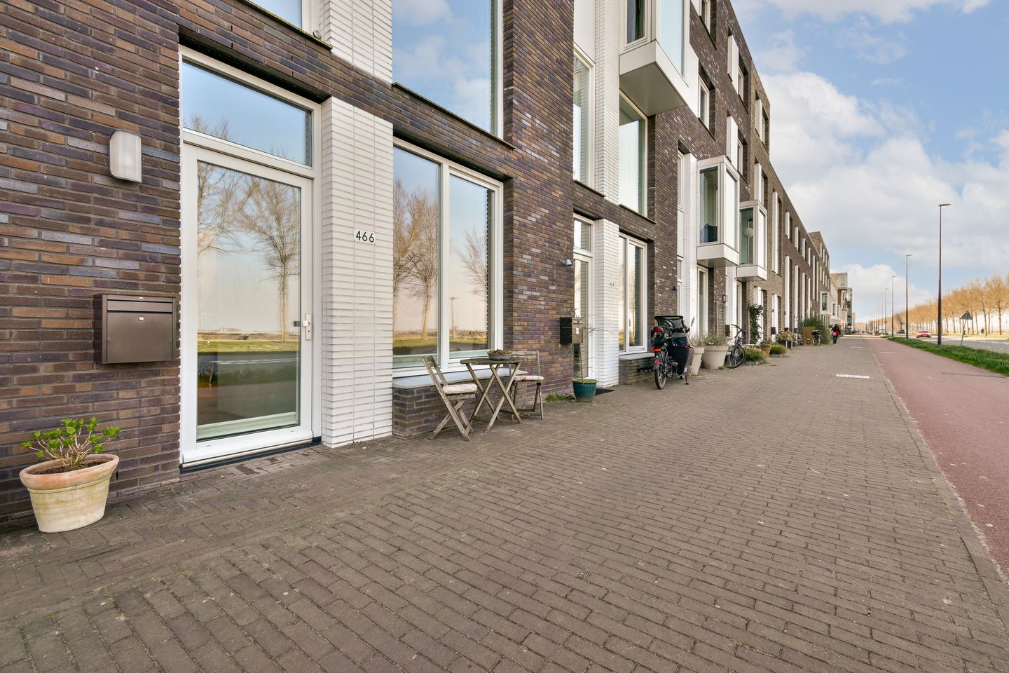 Photo 44 of Bert Haanstrakade 466