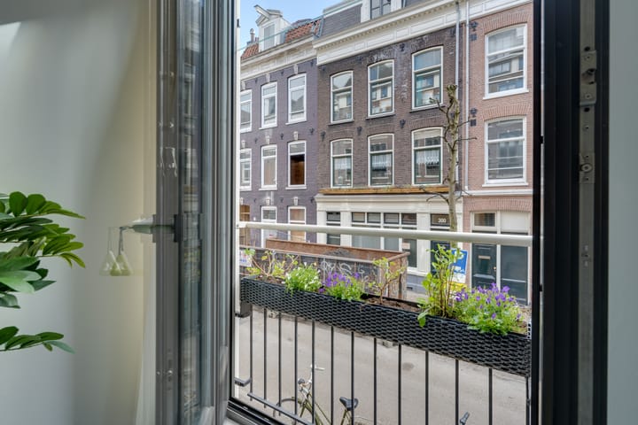 Foto 15 van Govert Flinckstraat 255