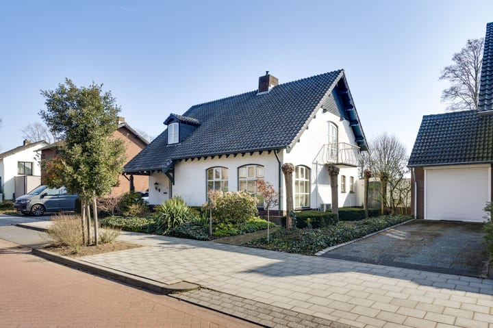 Foto 4 van Pastoor van Crugtenlaan 4