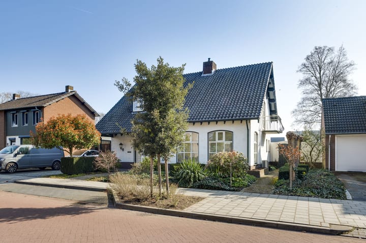 Foto 5 van Pastoor van Crugtenlaan 4