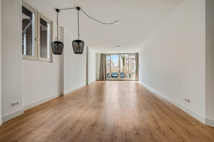 Foto 11 van Valleistraat 23-A