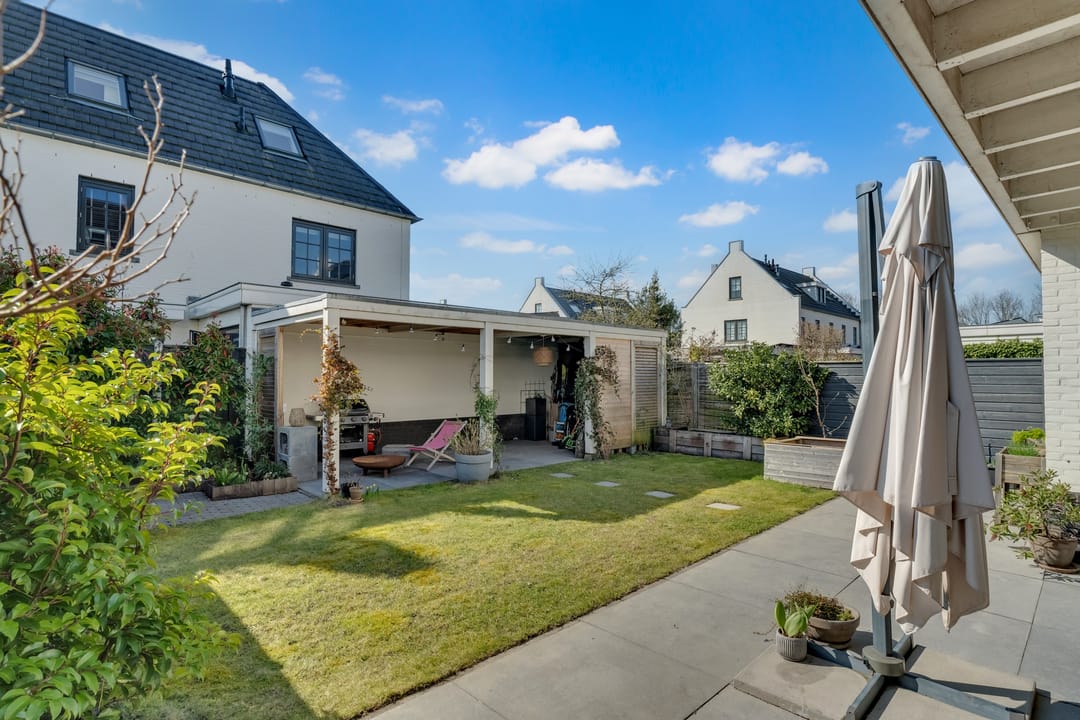 Foto 2 van Adriana van Roonlaan 90